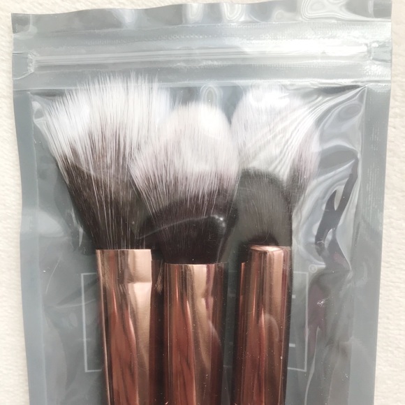 NWT Luxie BC Classic Face Set - Picture 4 of 7